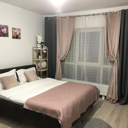 Deea H24 Apartman Rîşnov Kültér fotó
