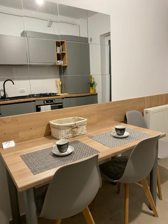 Deea H24 Apartman Rîşnov Kültér fotó